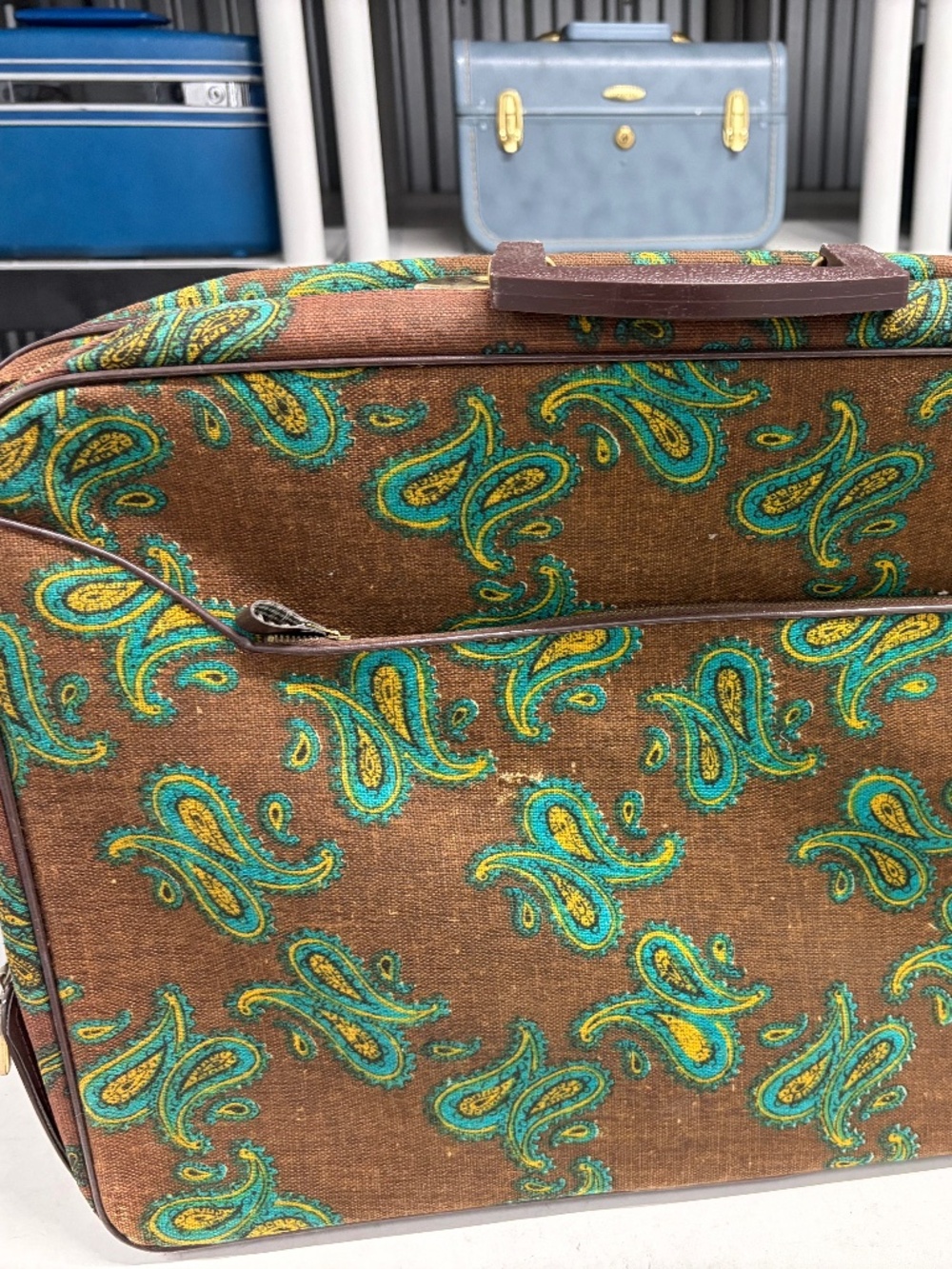 uthentic Sarne Vintage 1960s Retro Green Paisley Suitcase